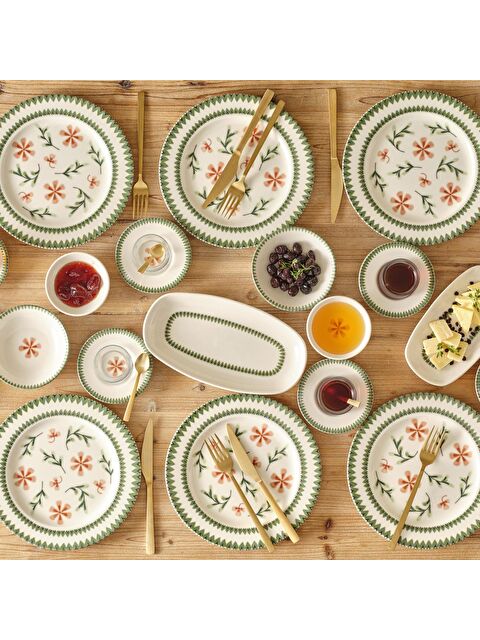 Bella Maison Flowers Stoneware 44 Parça Yemek ve Kahvaltı Takımı - S000216999-23173