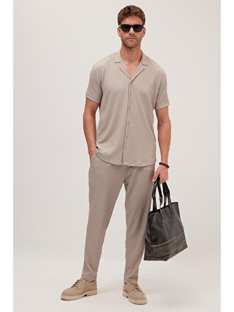 TUDORS Erkek Standart Fit Kısa Kollu Beli Bağcıklı Apaş Yaka Taş Gömlek Jogger Takım - S000518662-25636