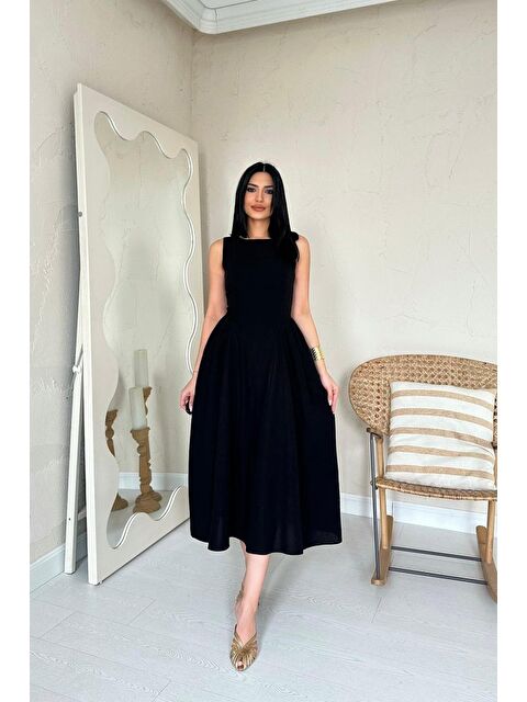 Jane's Siyah Yanları Büzgülü Midi Boy Keten Elbise