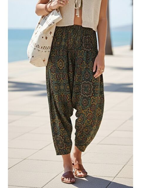 Chiccy Yeşil Etnik Desenli Allover Baskılı Lastikli Bel Şalvar Paça Casual Dokuma Şalvar Pantolon 105 65 - S000508133-18194