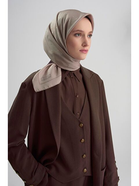 ARMİNE Jakarlı İpek Eşarp Puantiyeli 2 19