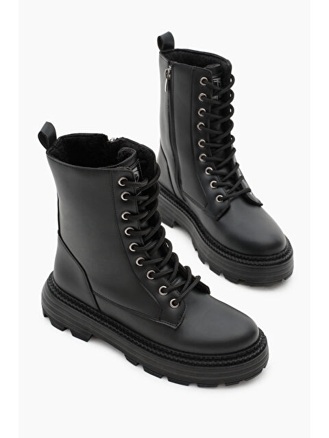 TONNY BLACK Kadın Siyah Poli Taban Rahat Kalıp Bağcıklı Bot