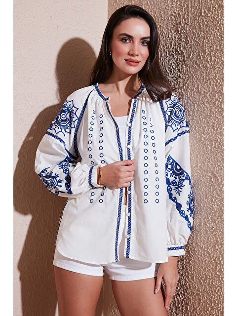 Lela Nakışlı Oversize Fit Pamuklu V Yaka Kadın Gömlek 676242 - S000348239-19965