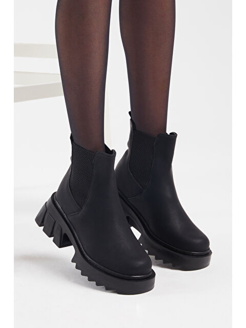 TONNY BLACK Kadın Siyah Cilt Rahat Kalıp Kalın Taban Lastikli Bot - S000051473-14430