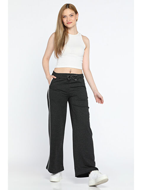 Gülseli Bel Lastikli Şeritli Kadın Bol Paça Eşofman Altı - S000300020-29666