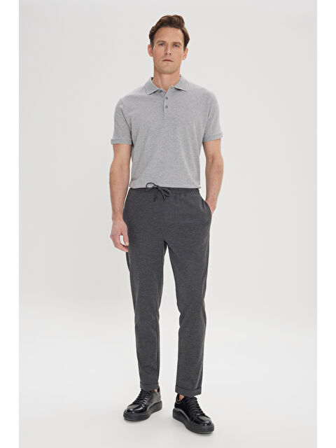 AC&Co / Altınyıldız Classics Erkek Gri Standart Fit Normal Kesim Cepli Beli Bağlamalı Rahat Örme Pantolon - S000435451-20600