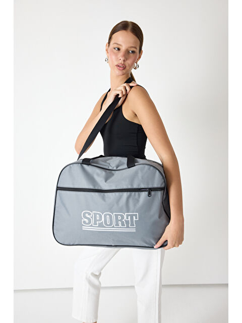 TONNY BLACK Kadın Füme Büyük Boy Önü Fermuarlı Baskılı Spor ve Seyahat Omuz Çantası - S000495907-33408