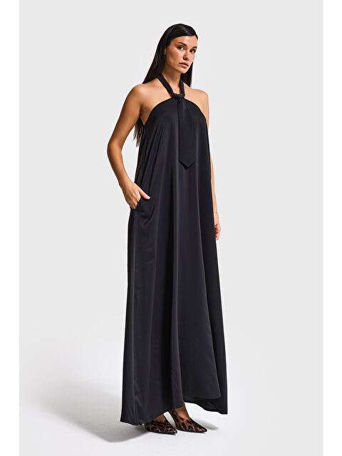 It's Basic Kadın Siyah Renk Bol Kesim Kravat Detaylı Boyundan Bağlamalı Tasarım Elbise - S000495915-19351