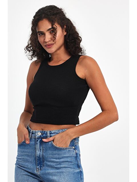 Mmetalic Kadın Siyah Fitilli Görünümlü Askılı Kalın Esnek Örme Basic Crop Atlet - S000231299-19351