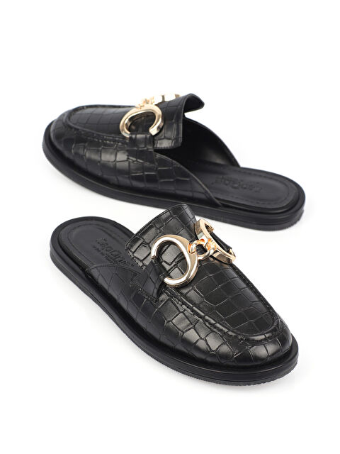 Capone Outfitters Metal Tokalı Kapalı Kadın Terlik - S000253511-14430