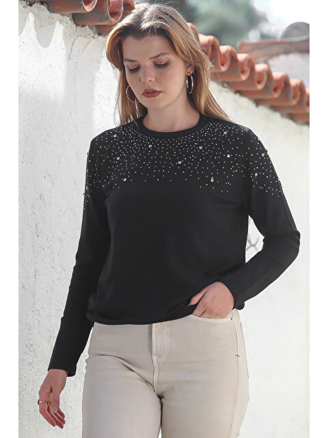 Chiccy Siyah Yuvarlak Yaka Uzun Kol Taşlı Troklu Casual Triko Kazak 65 60 - S000469070-19351