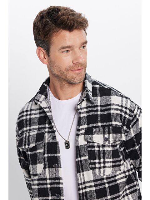 TUDORS Erkek Relax Fit Rahat Kesim Oduncu Çift Cep Düğmeli Kareli Kışlık Gömlek