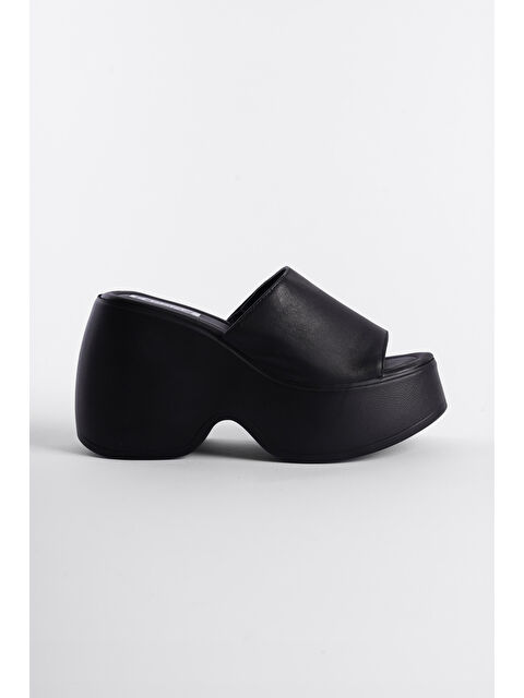 Capone Outfitters Yüksek Dolgu Topuk Kadın Terlik - S000253528-14430