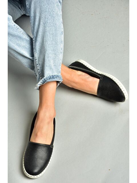 Fox Shoes P5550315 Siyah Kadın Ayakkabı - S000177238-19351