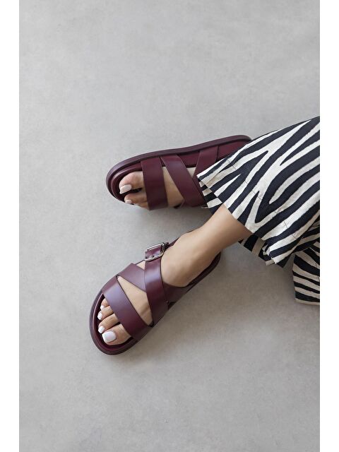 Straswans Norkys Kadın Toka Detay Günlük Konfor Terlik Bordo - S000513014-19951