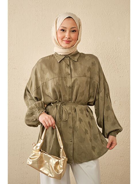 Locco Moda Kadın Yonca Desen Saten Bel Bağlamalı Gömlek Haki Yeşil