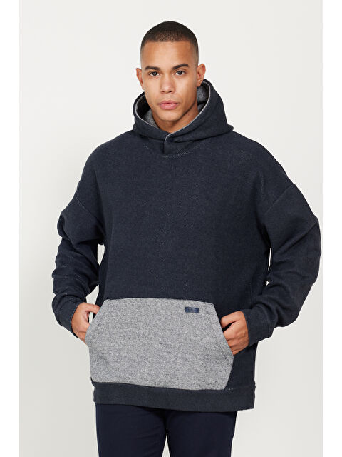 AC&Co / Altınyıldız Classics Erkek İndigo Melanj Oversize Bol Kesim Kapüşonlu Desenli Pamuklu Sweatshirt