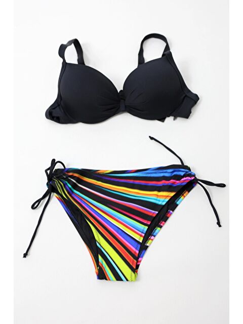 Hazelin Kadın Siyah Renk Desenli Astarlı Üçgen Bikini Takım HZL24S-LC3323 - S000237937-19351