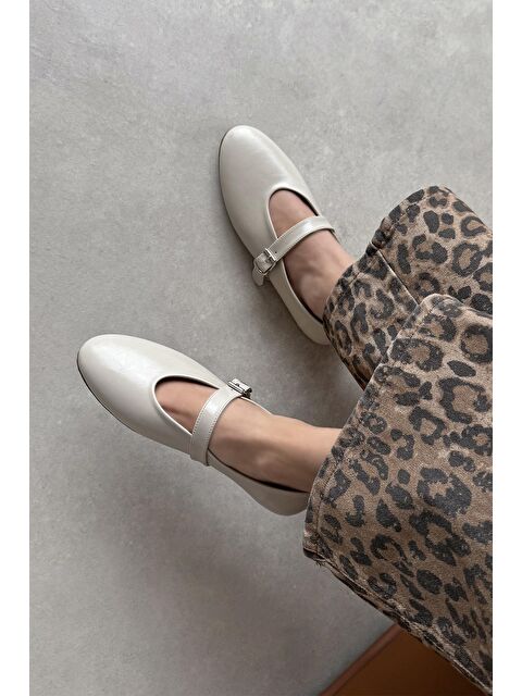 Straswans Jun Kadın  Kırışık Deri Babet Bej - S000513049-19928