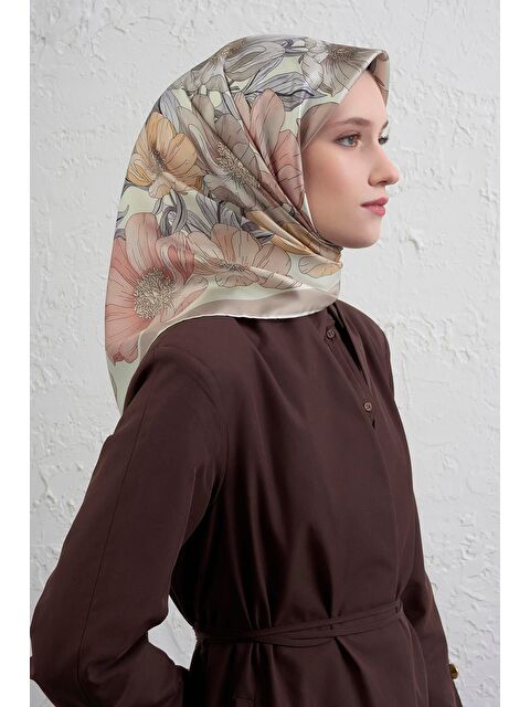 ARMİNE Çiçek Desenli Saf İpek Twill Eşarp 9403D 81