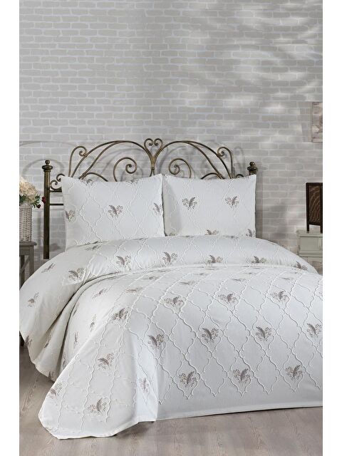 Çeyiz Diyarı Artemis Nakışlı Şönil 3 Parça Çift Kişilik Yatak Örtüsü Bej