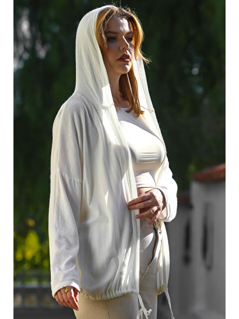 Chiccy İtalyan Ekru Kapüşonlu Uzun Kol Kapamasız Etek Ucu Bağlamalı Casual Triko Hırka 67 72 - S000469073-19965