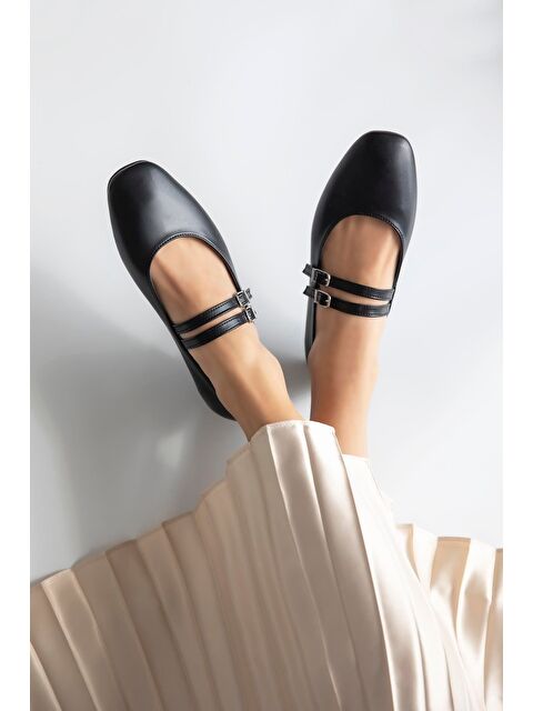 Straswans Elvira   Kadın  Kemer  Detay  Deri  Babet Siyah - S000513047-19351