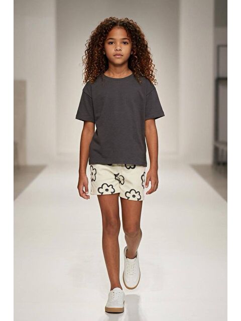 Monila Kız Çocuk Pamuklu Antrasit T-Shirt Ve Çiçek Baskılı Şort Alt Üst Takım