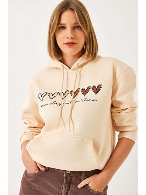 SHADE Kadın Üç İplik Şardonlu Renkli Kalp Baskılı Kapüşonlu Sweatshirt MBHS - S000372344-19928