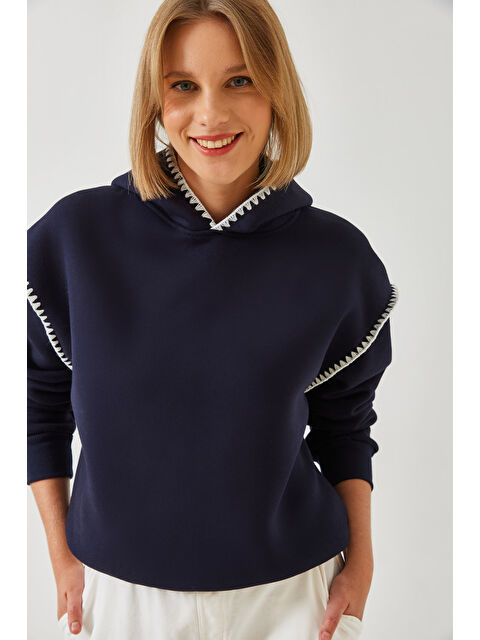 SHADE Kadın Kapüşonlu Dantel Detaylı Sweatshirt - S000372343-21164