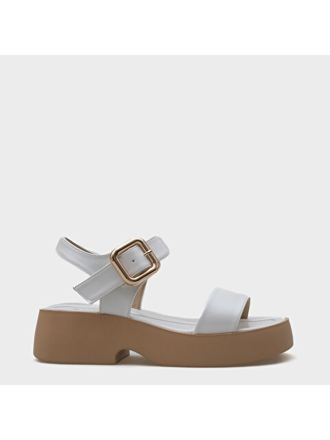 Capone Outfitters Eddie Dolgu Topuklu Tek Bantlı Tokalı Kadın Konfor Sandalet - S000508206-18