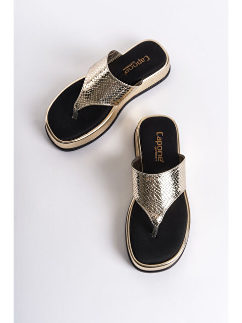 Capone Outfitters Dolgu Topuklu Taşlı Parmak Arasıı Kadın Terlik - S000252871-20076