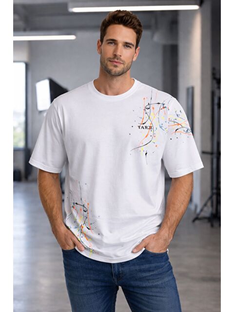 Tarz Cool Erkek Oversize Baskılı Tişört – Renkli Boya Desenli Modern Streetwear