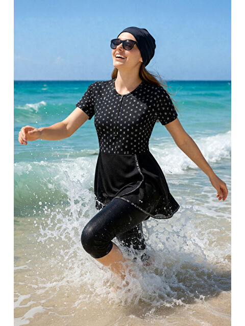 Remsa Mayo Kısa Kollu Elastanlı Yarı Kapalı Mayo Monogram R305