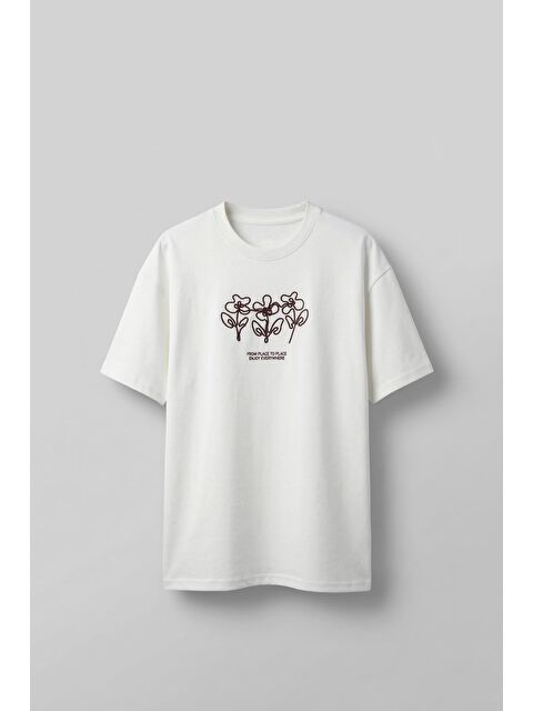 Abluka Online Erkek Oversize Çiçek Nakışlı T-Shirt Beyaz