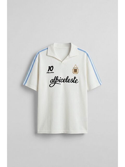 Abluka Online Erkek Regular Fit Arjantin Nakışlı Polo Yaka Forma T-Shirt Ekru