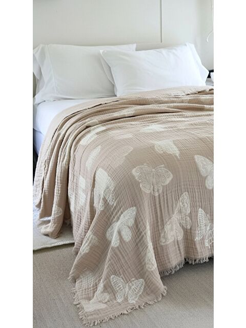 Mulberry Kelebek Desen 4 Katlı Müslin Pike Yatak Örtüsü Battal Boy 240x260 cm