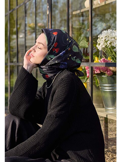 Fresh Scarfs Strawberry Desen Pamuk İpek Eşarp Siyah - S000458393-19351