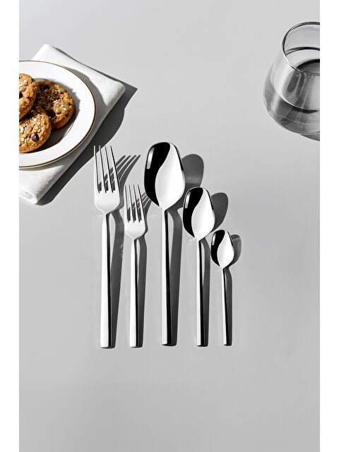 Nehir Lorenzo Sade 6 Kişilik 30 Parça Kutulu Çatal Kaşık Takımı