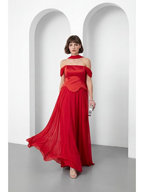 Lafaba Kadın Kırmızı Şal Yaka Straplez Söz Nişan Abiye Elbise