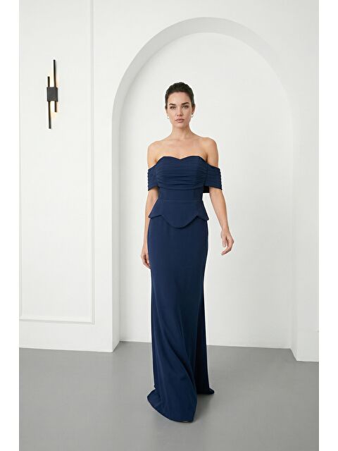 Lafaba Kadın Lacivert Dar Kalıp Kayık Yaka Peplum Detay Uzun Balık Abiye
