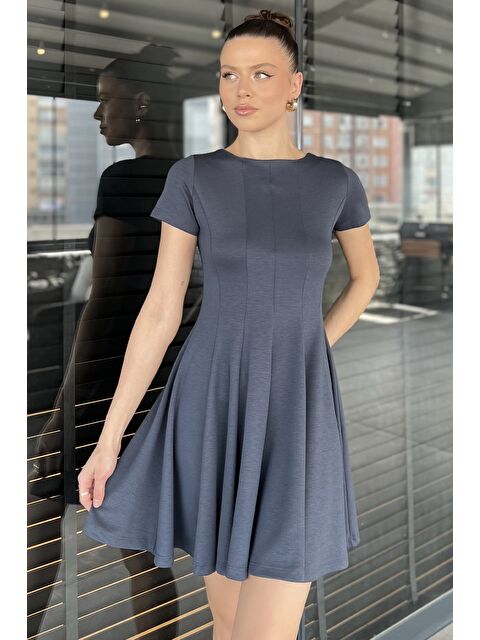 Gülseli Bisiklet Yaka Kadın Mini Elbise - S000368423-33408