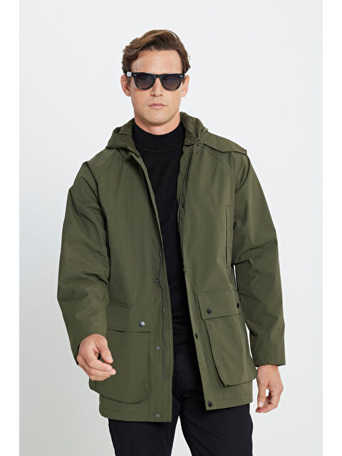 AC&Co / Altınyıldız Classics Erkek Haki Kapüşonlu Dik Yaka Standart Fit Kaban - S000402402-18547