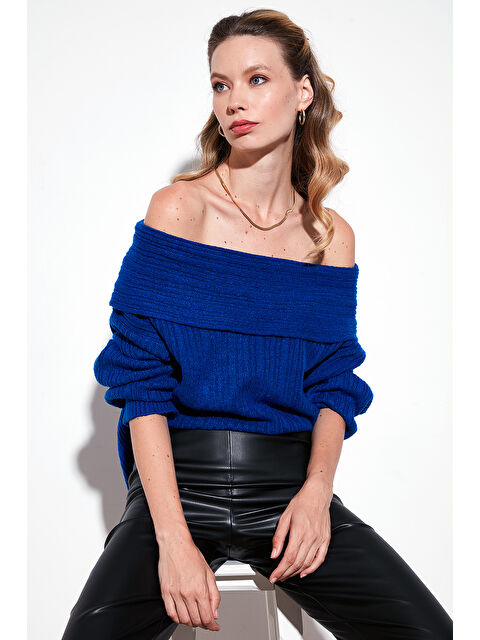 Lela Oversize Fit Madonna Yaka Triko Kadın Kazak 4615216 - S000290949-23710