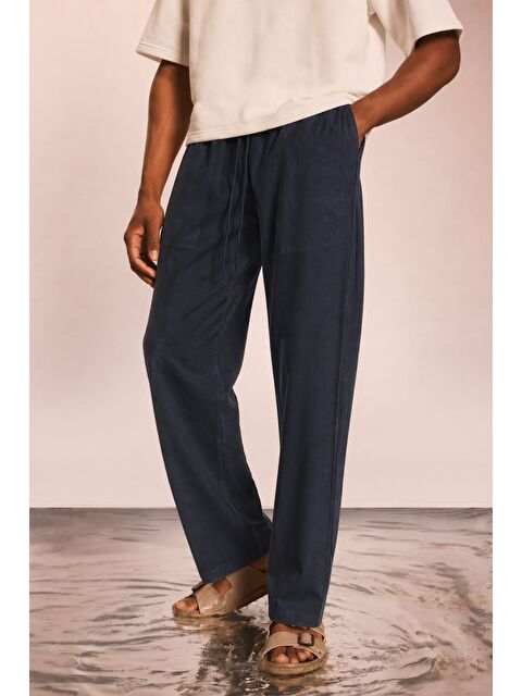 Tarz Cool Modal Kumaş Erkek Lastikli Bel Rahat Kesim Pantolon – Günlük & Konforlu