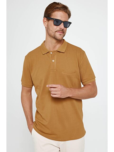 TUDORS Erkek Klasik Fit Rahat Kesim %100 Pamuk Düz Pike Kahverengi Polo Yaka Tişört