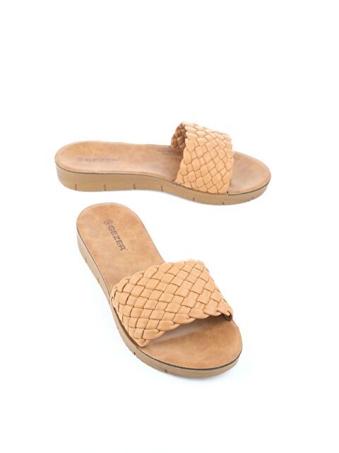 Gezer Yazlık Suni Deri Kadın Terlik - S000180982-14955