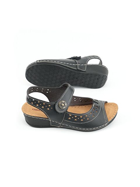 Gezer Yazlık Kadın Suni Deri Sandalet