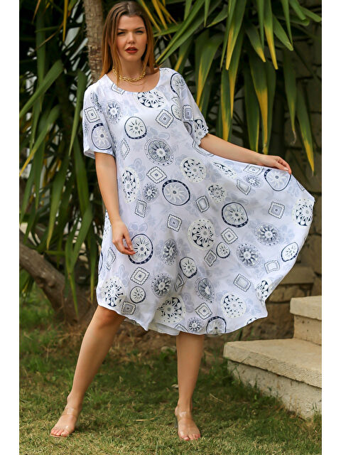 Chiccy İtalyan Beyaz V Yaka Kısa Kol Oval Etekli Allover Baskılı Dokuma Casual Elbise - S000360043-20063