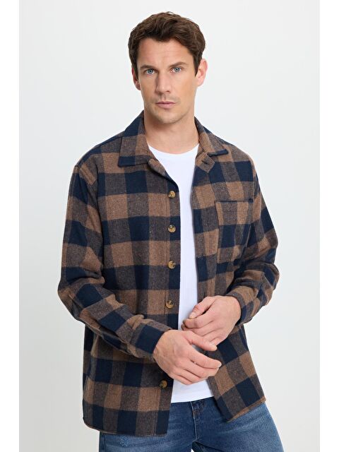 TUDORS Erkek Relax Fit Rahat Kesim Uzun Kollu Cepli Dama Desen Kareli Apaş Yaka Kışlık Oduncu Gömlek - S000493654-23173